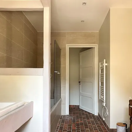 Charentaise Avec Piscine Pour 8 Personnes A La Palmyre - Fr-1-705-103 Villa